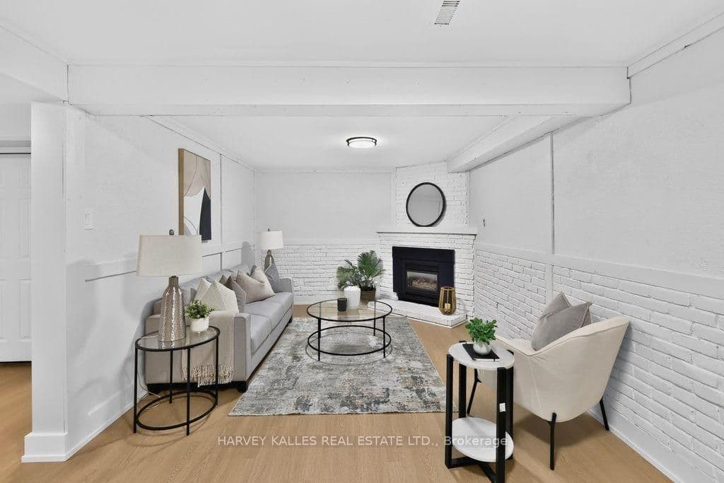 1160 Walden Circle, Unit 1 thumbnail 31