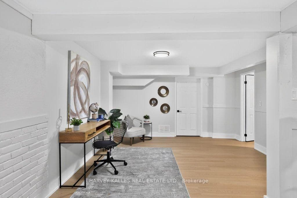1160 Walden Circle, Unit 1 thumbnail 33