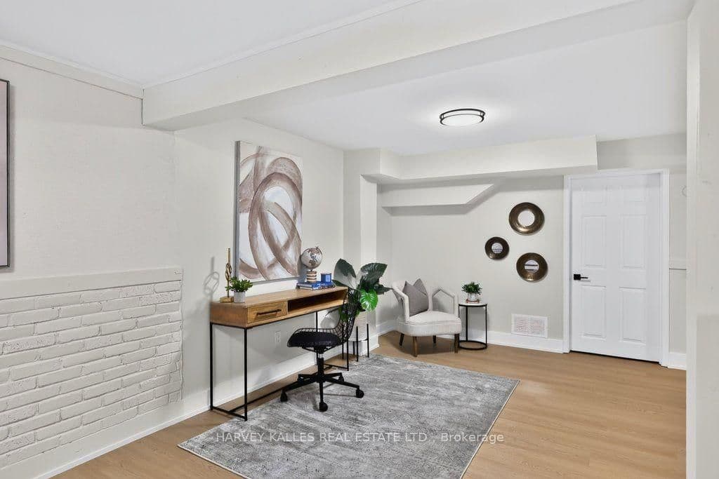 1160 Walden Circle, Unit 1 thumbnail 34