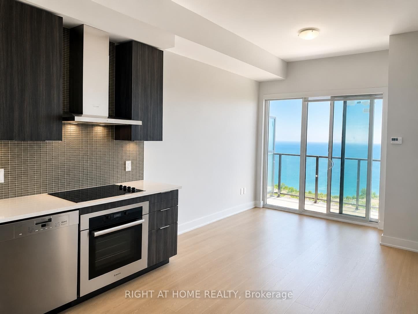 30 Shore Breeze Drive, Unit 6108 thumbnail 6