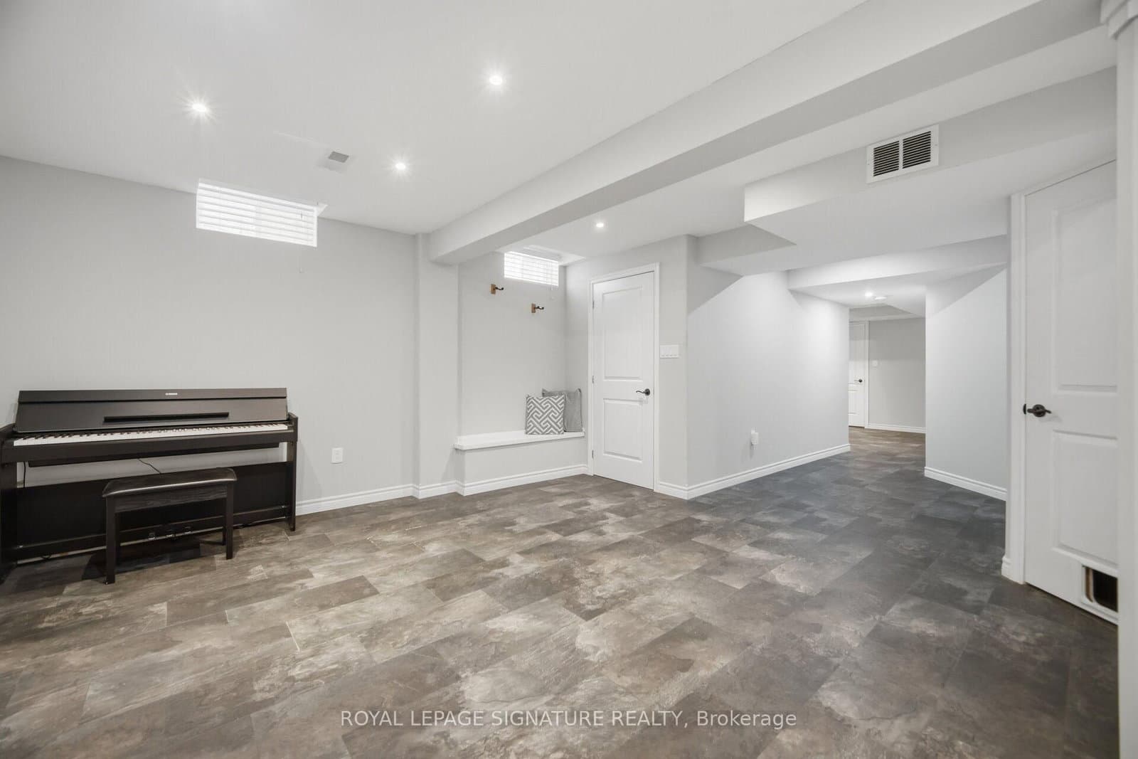 3059 Ferguson Drive thumbnail 41