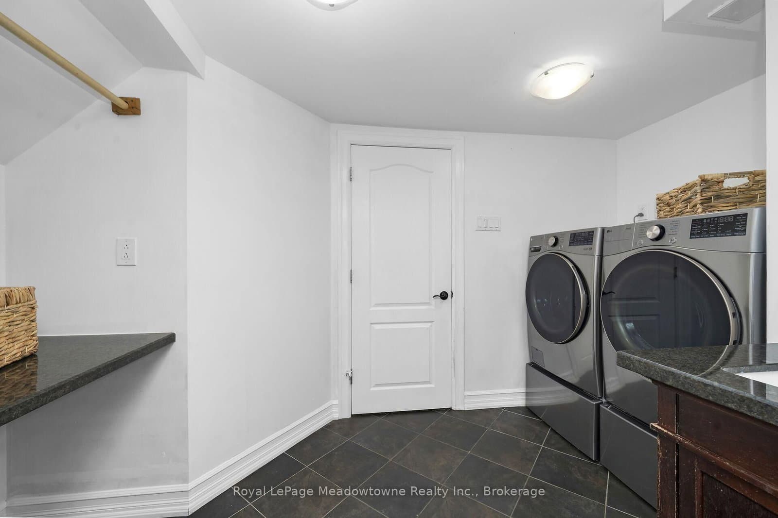 96 Macdonald Crescent thumbnail 22