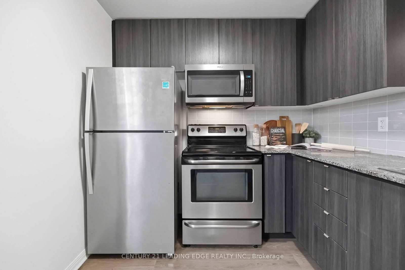380 Hopewell Avenue, Unit 121 thumbnail 16