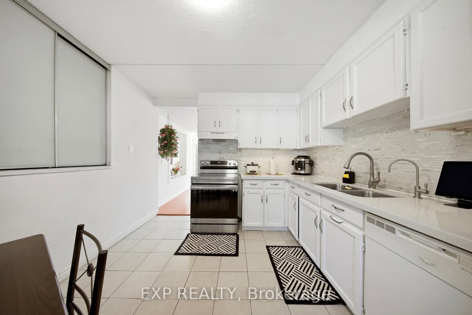 180 Mississauga Valley Boulevard, Unit 201 thumbnail 20