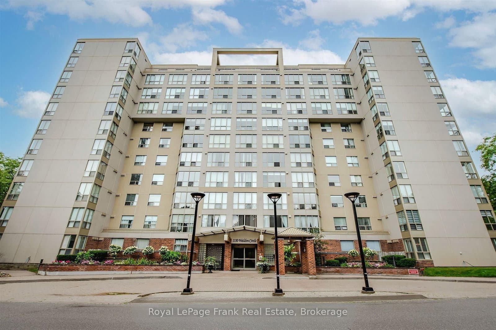 1110 Walden Circle, Unit 102 thumbnail 2