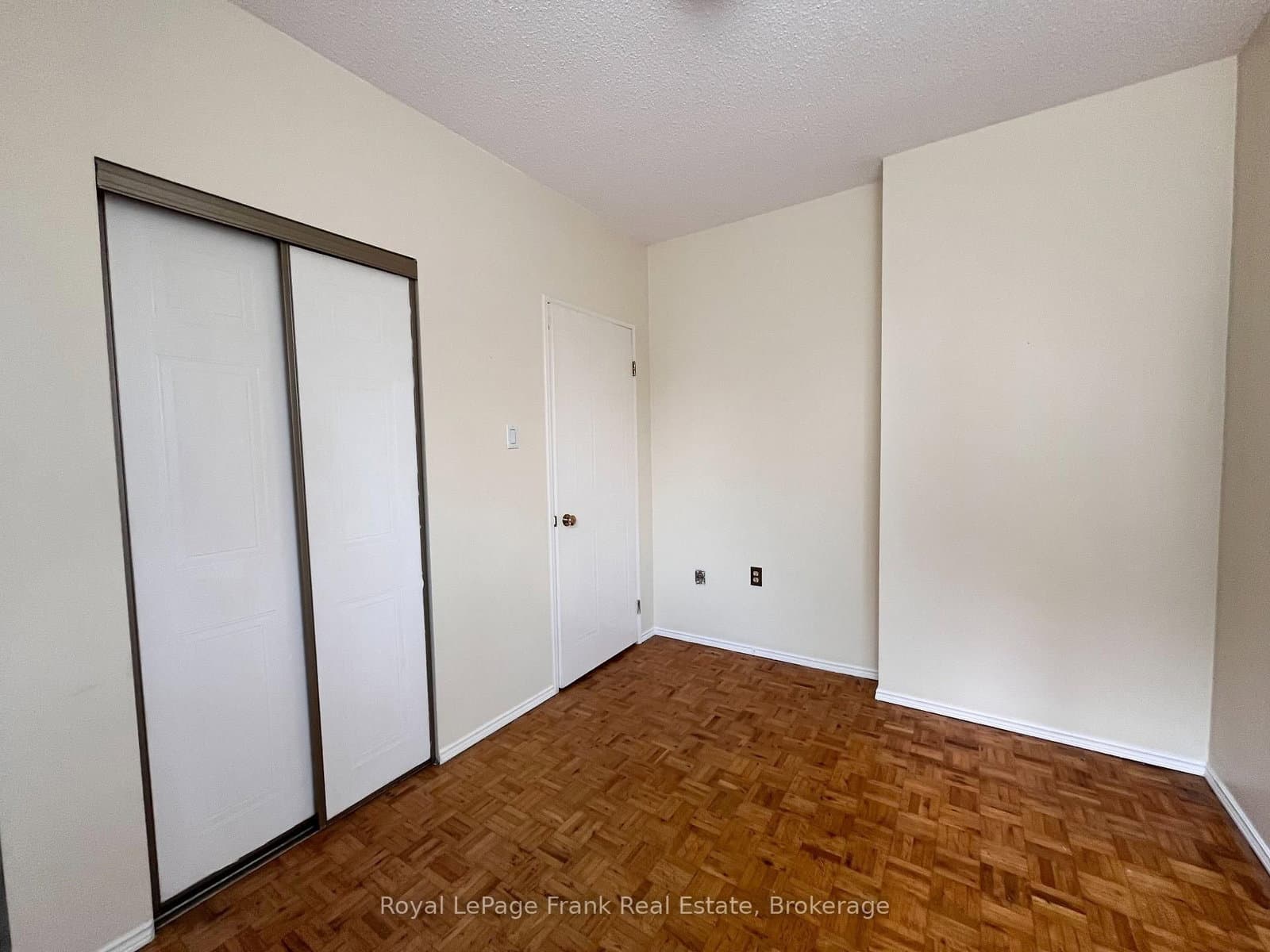 1110 Walden Circle, Unit 102 thumbnail 23