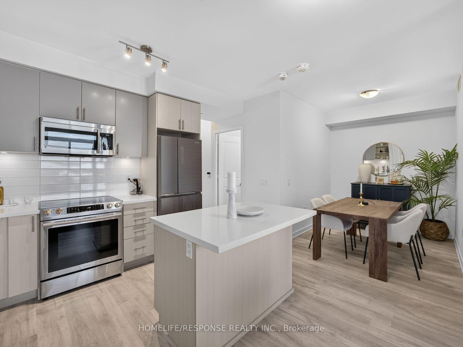 4699 Glen Erin Drive, Unit 410 thumbnail 13