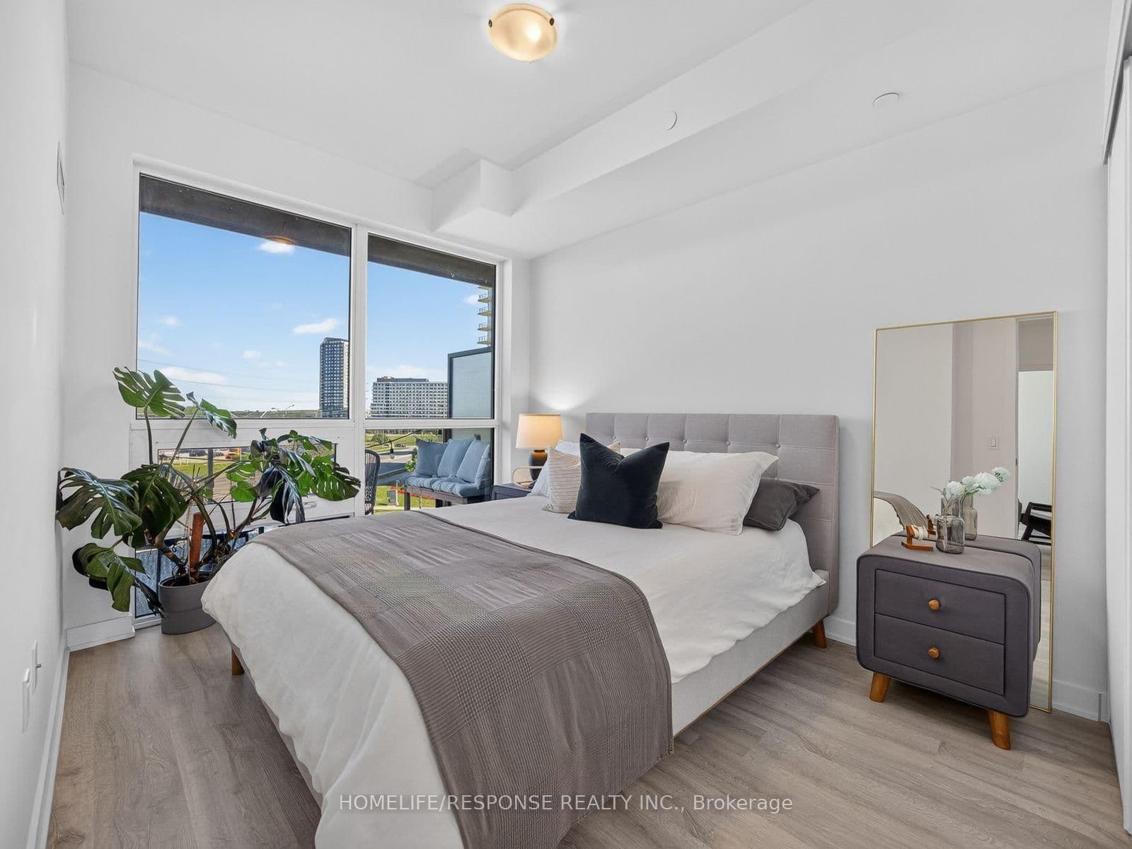 4699 Glen Erin Drive, Unit 410 thumbnail 17