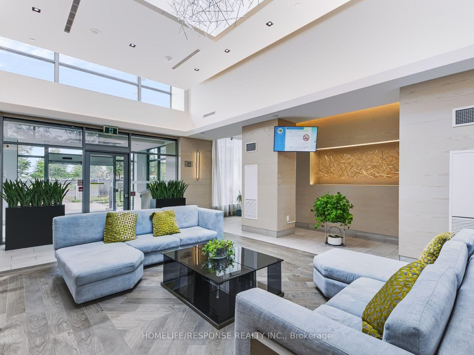 4699 Glen Erin Drive, Unit 410 thumbnail 5