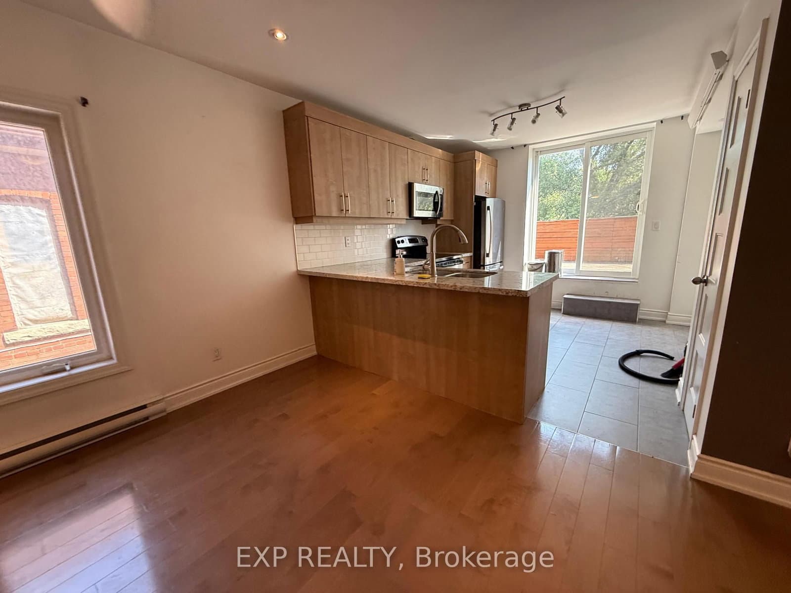 7 Lansdowne Avenue, Unit 2F and 3F thumbnail 10