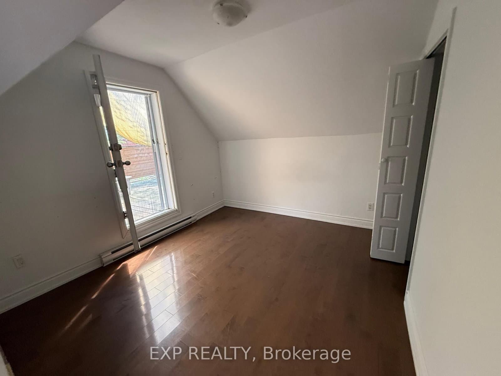 7 Lansdowne Avenue, Unit 2F and 3F thumbnail 3