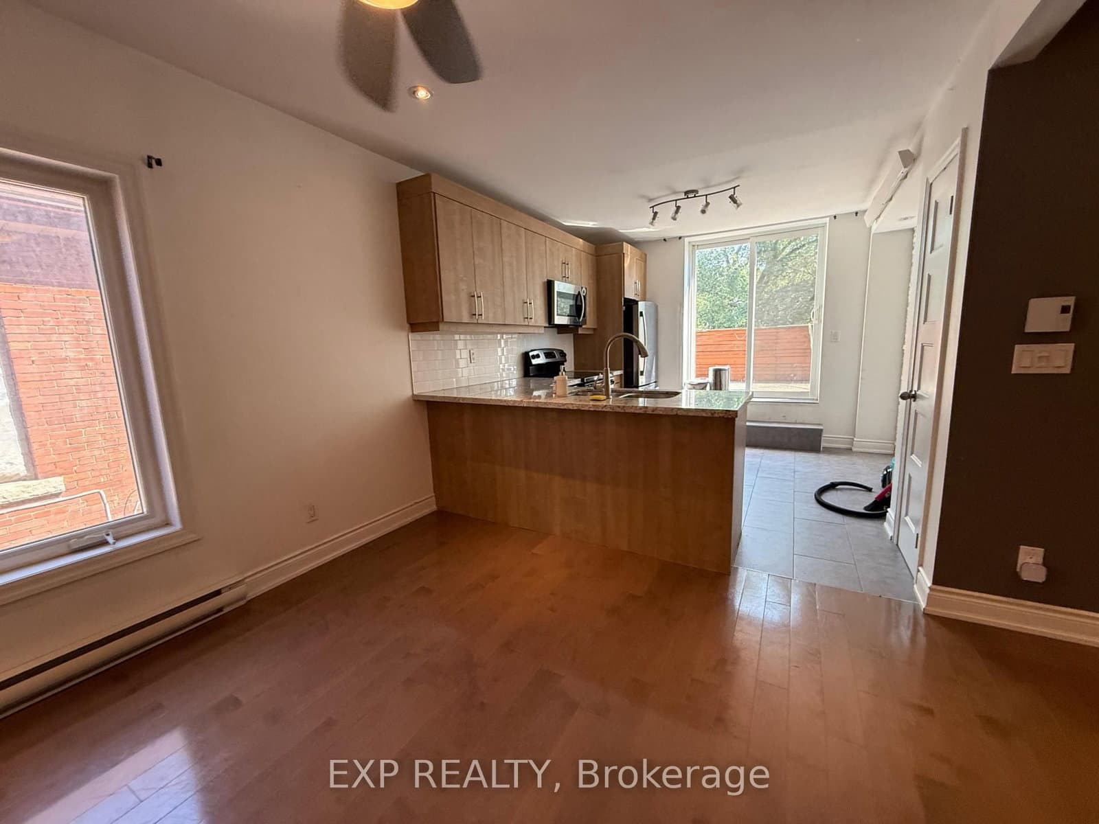 7 Lansdowne Avenue, Unit 2F and 3F thumbnail 9