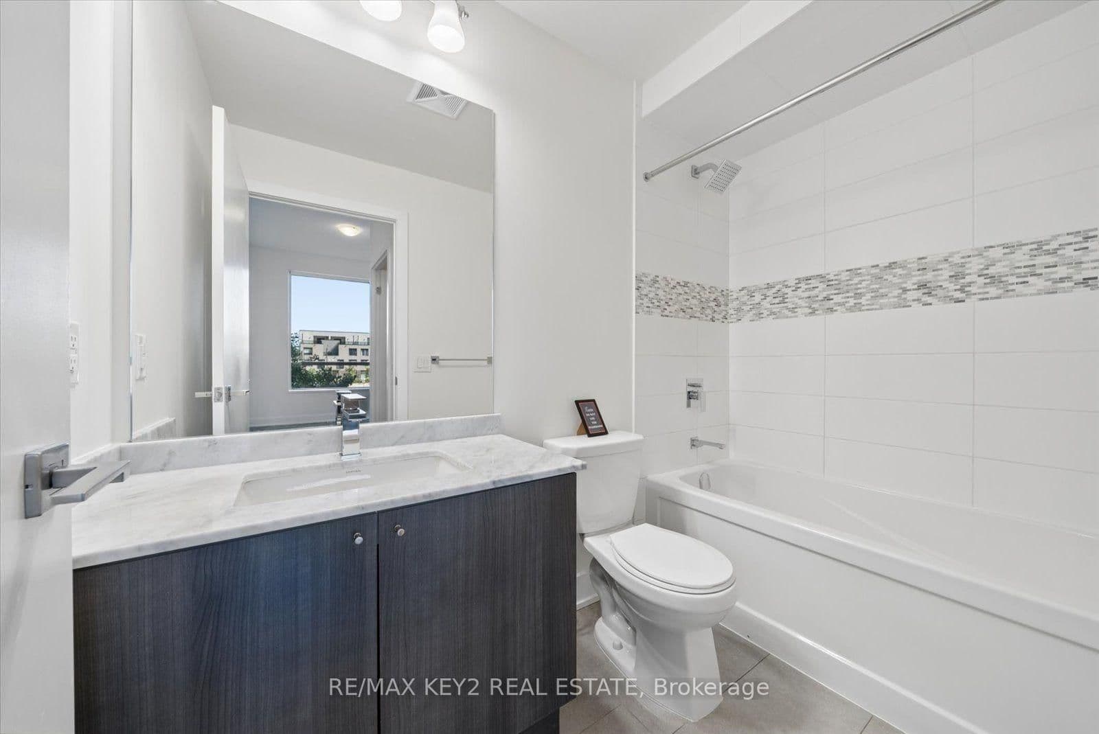 4011 Brickstone Mews, Unit TH6 thumbnail 28