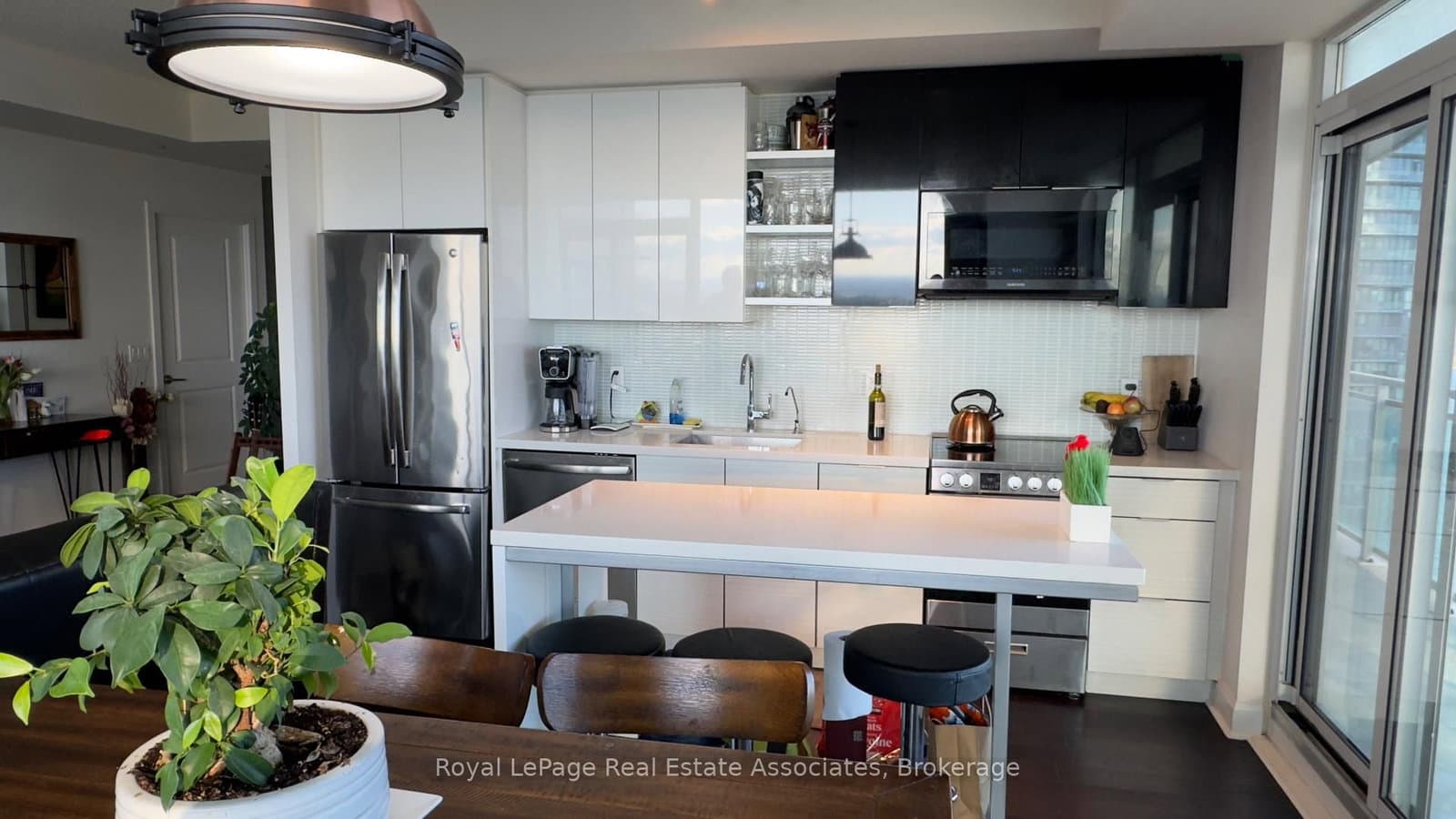 33 Shore Breeze Drive, Unit 3010 thumbnail 7