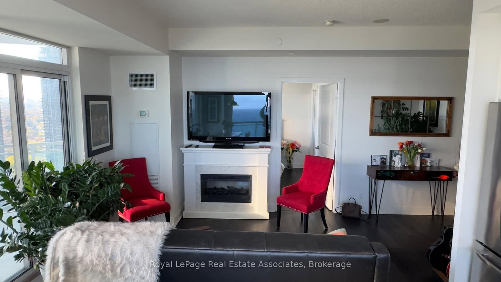 33 Shore Breeze Drive, Unit 3010 thumbnail 8