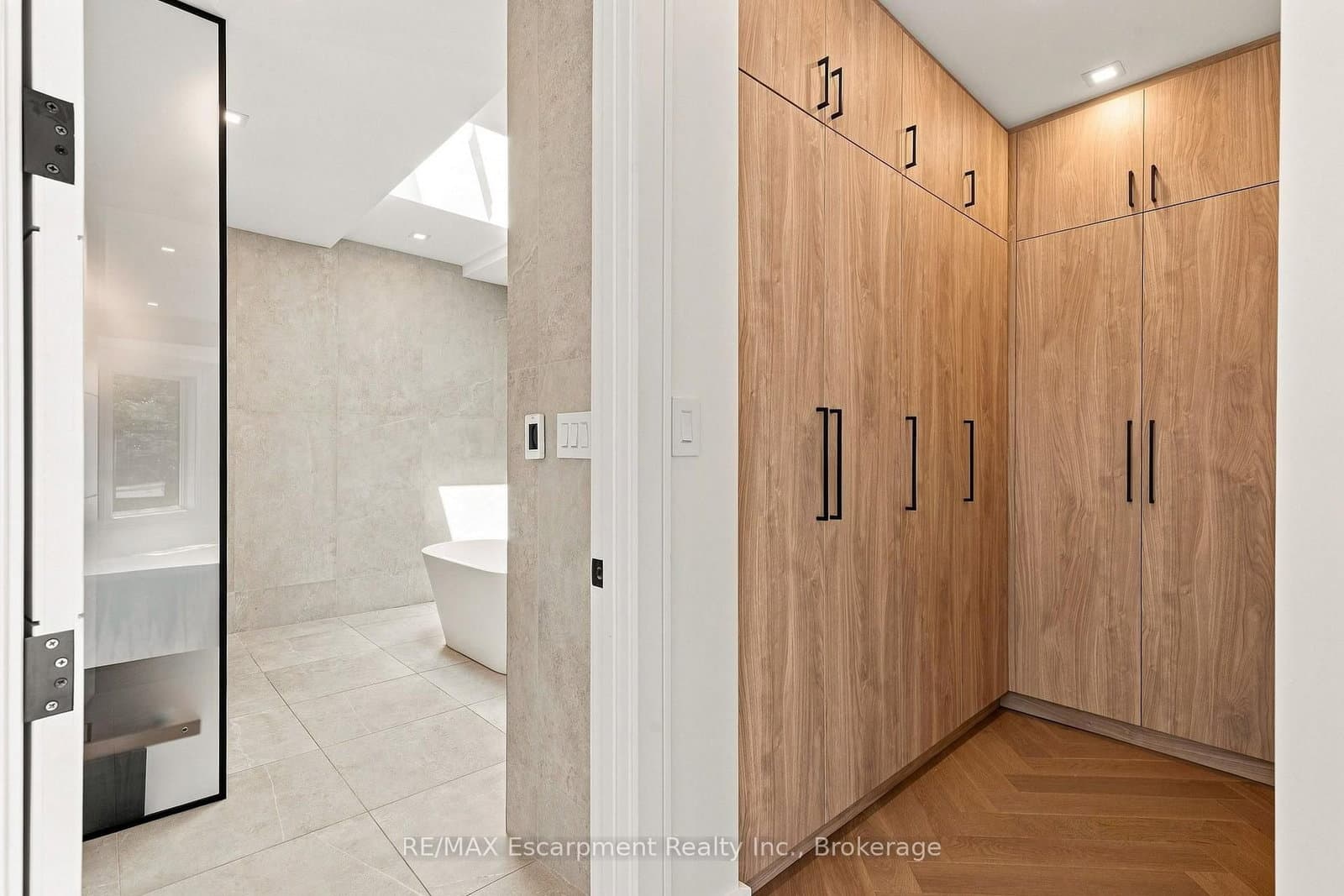 100 Appleby Place thumbnail 22