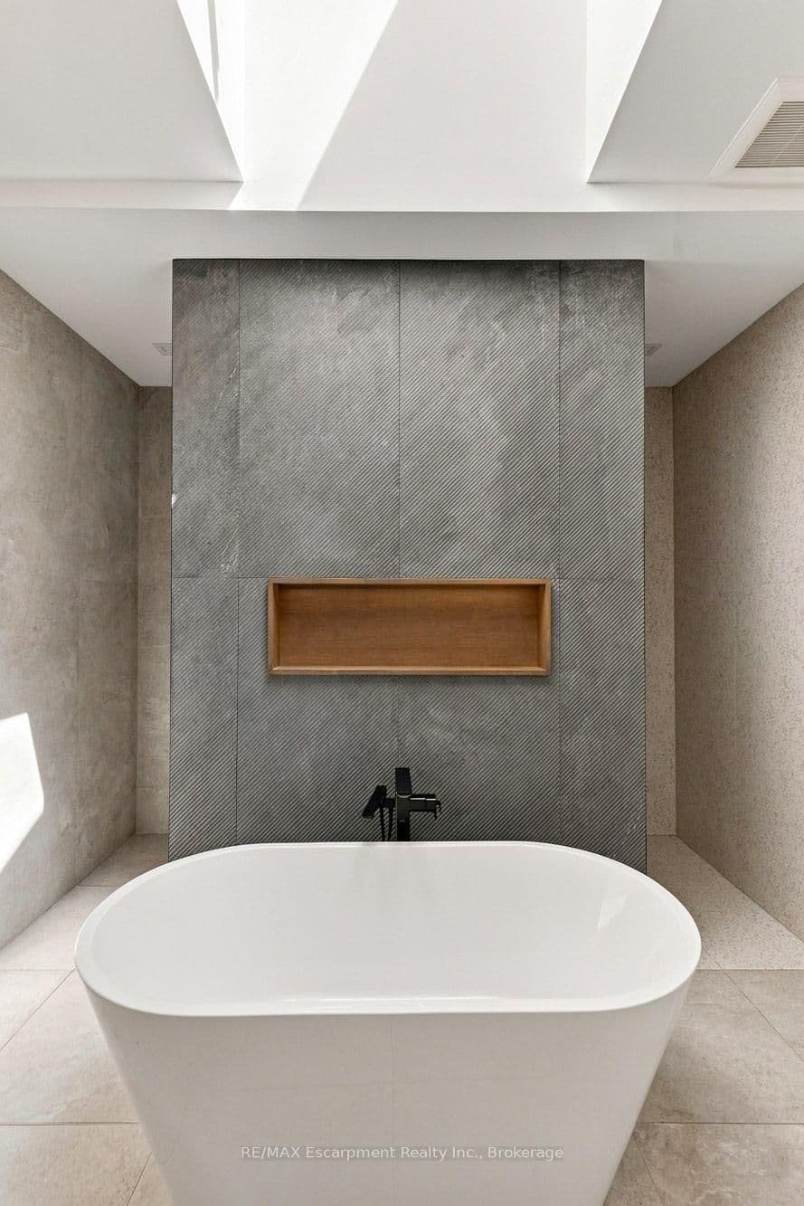 100 Appleby Place thumbnail 25