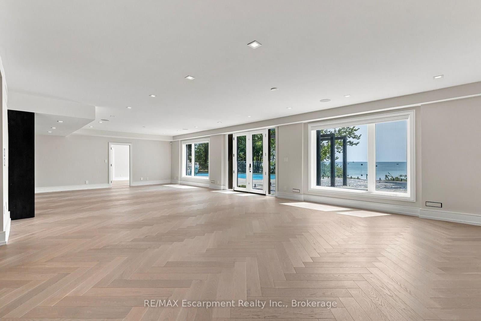 100 Appleby Place thumbnail 29