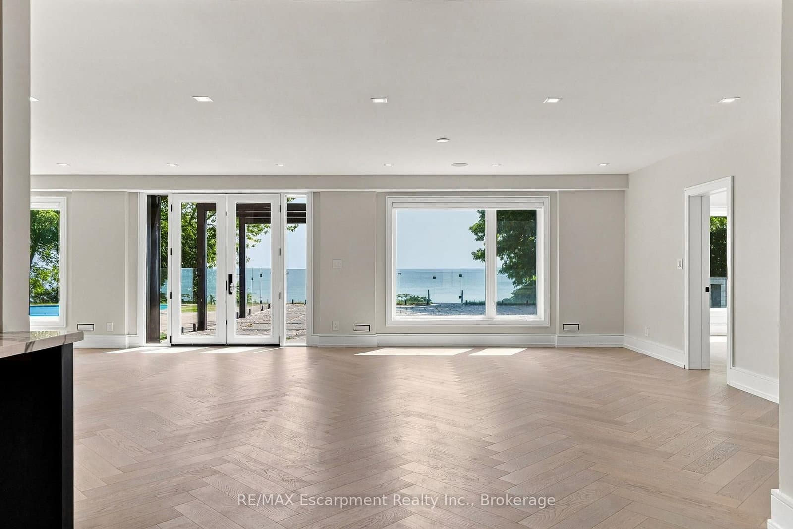 100 Appleby Place thumbnail 31