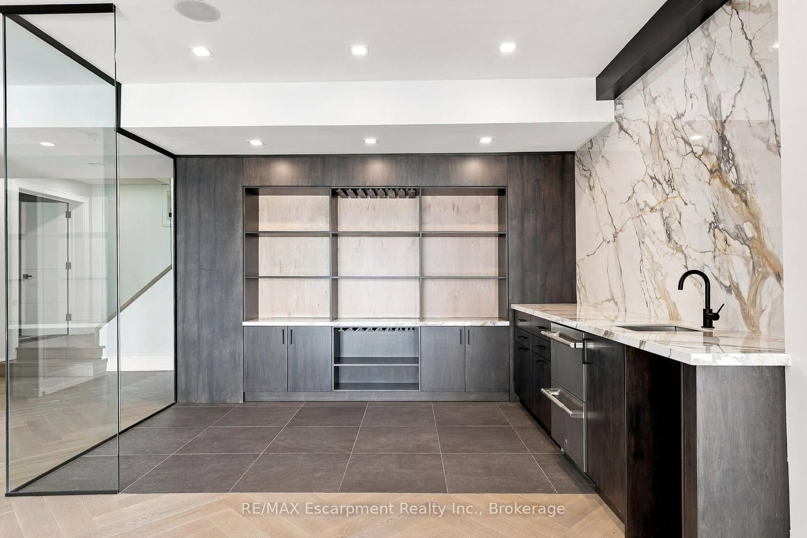 100 Appleby Place thumbnail 33