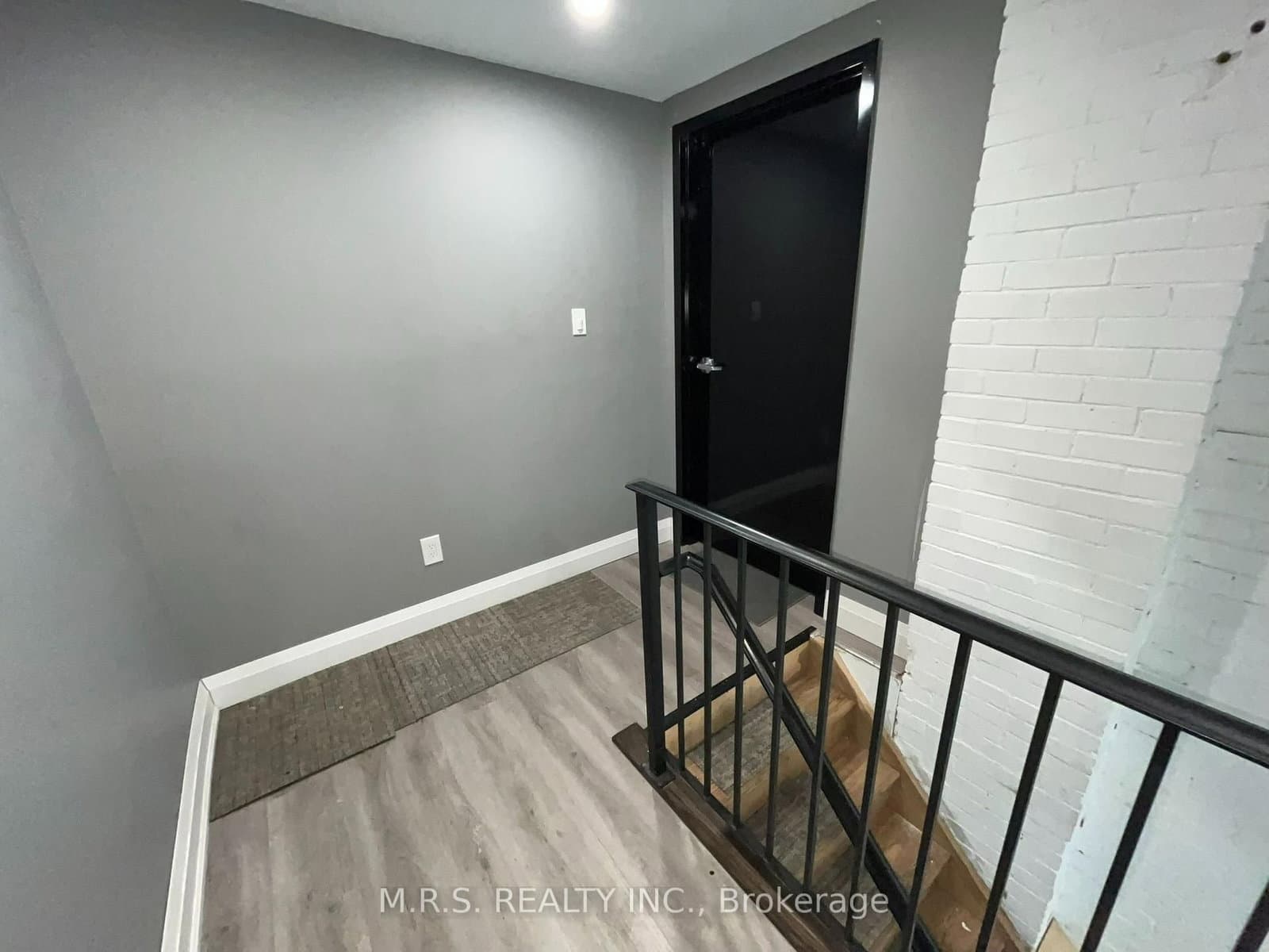 26 Hillcrest Avenue, Unit 2 thumbnail 13