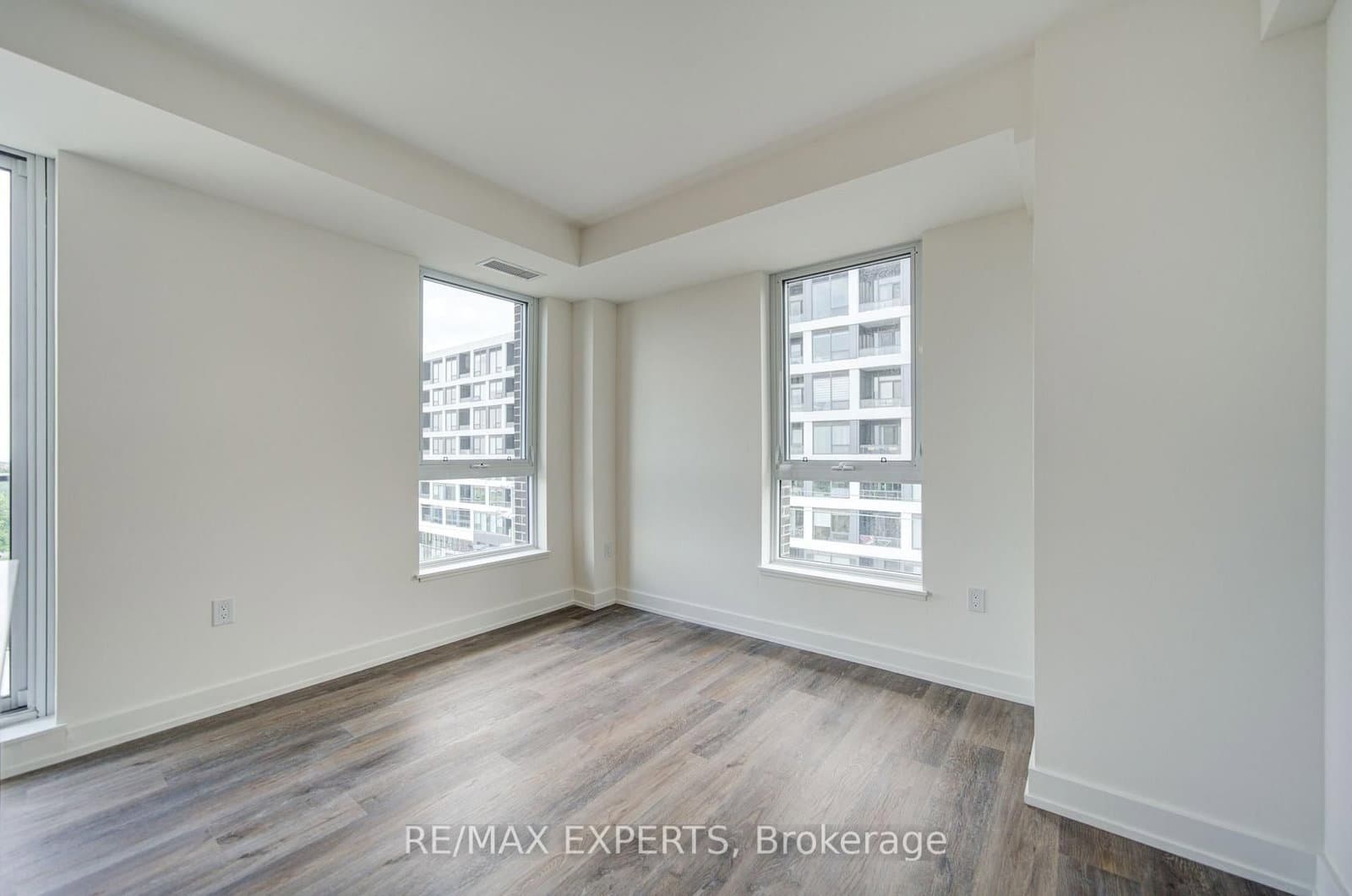 2475 Old Bronte Road, Unit 507 thumbnail 16