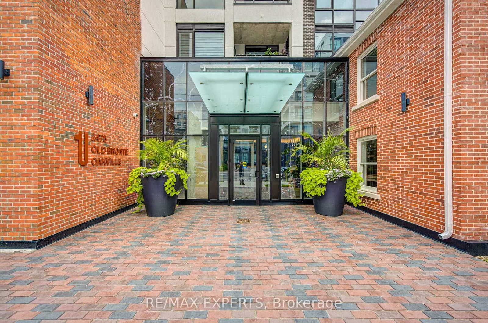 2475 Old Bronte Road, Unit 507 thumbnail 4