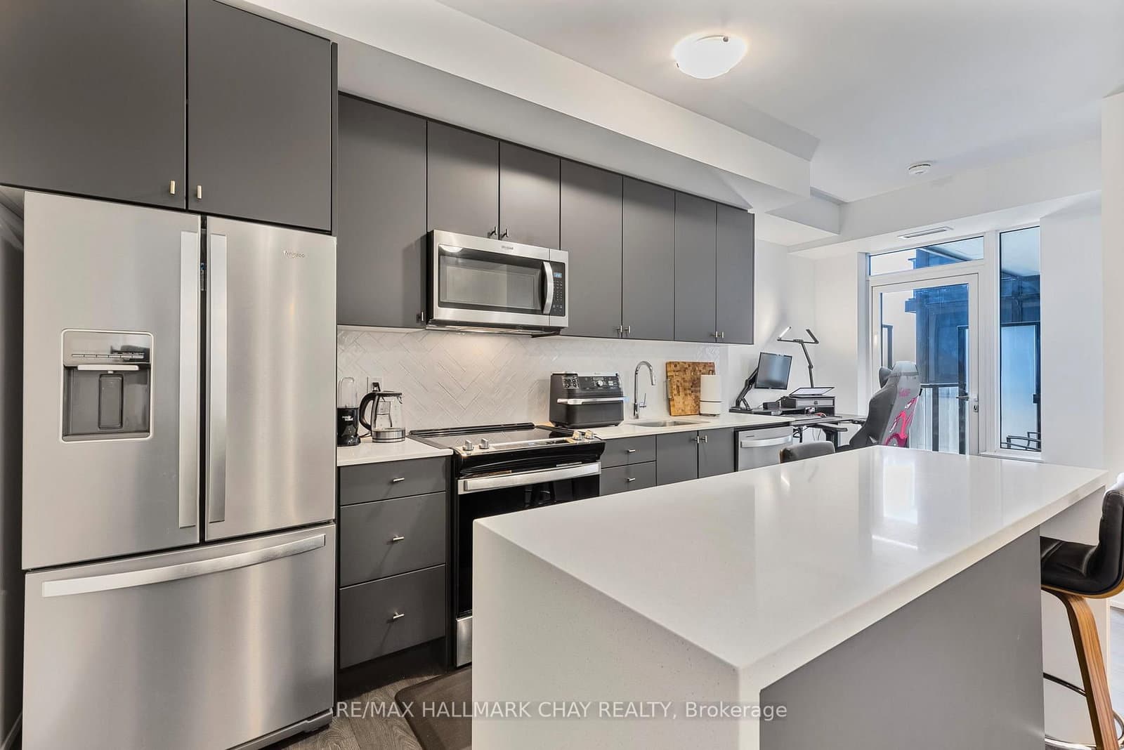 3200 William Coltson Avenue, Unit 901 thumbnail 3