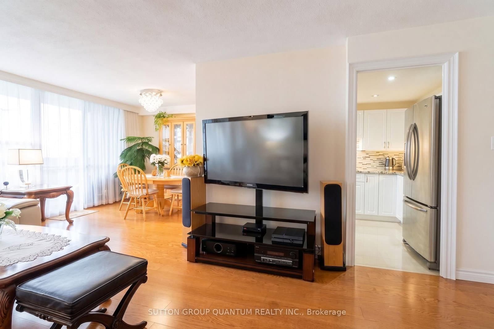 11 Wincott Drive, Unit 1810 thumbnail 10