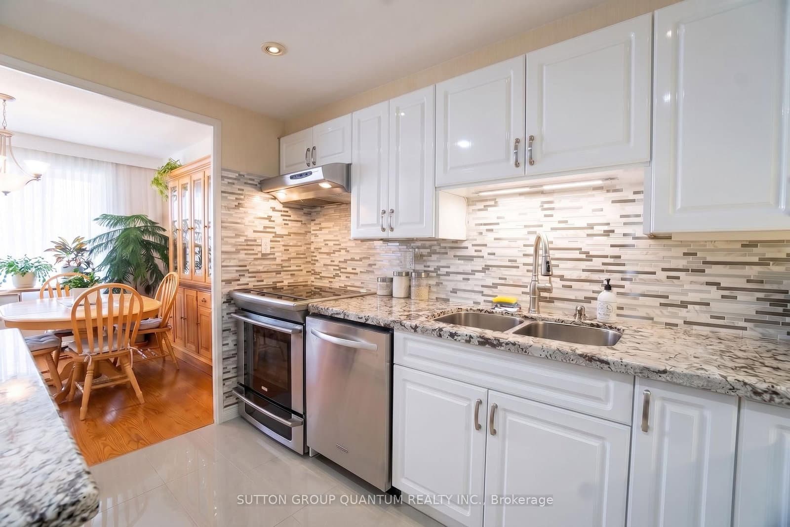11 Wincott Drive, Unit 1810 thumbnail 14
