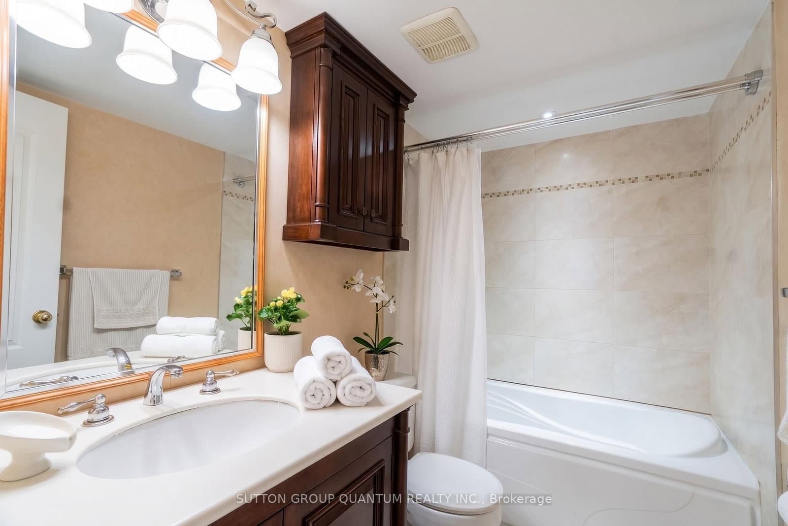 11 Wincott Drive, Unit 1810 thumbnail 16