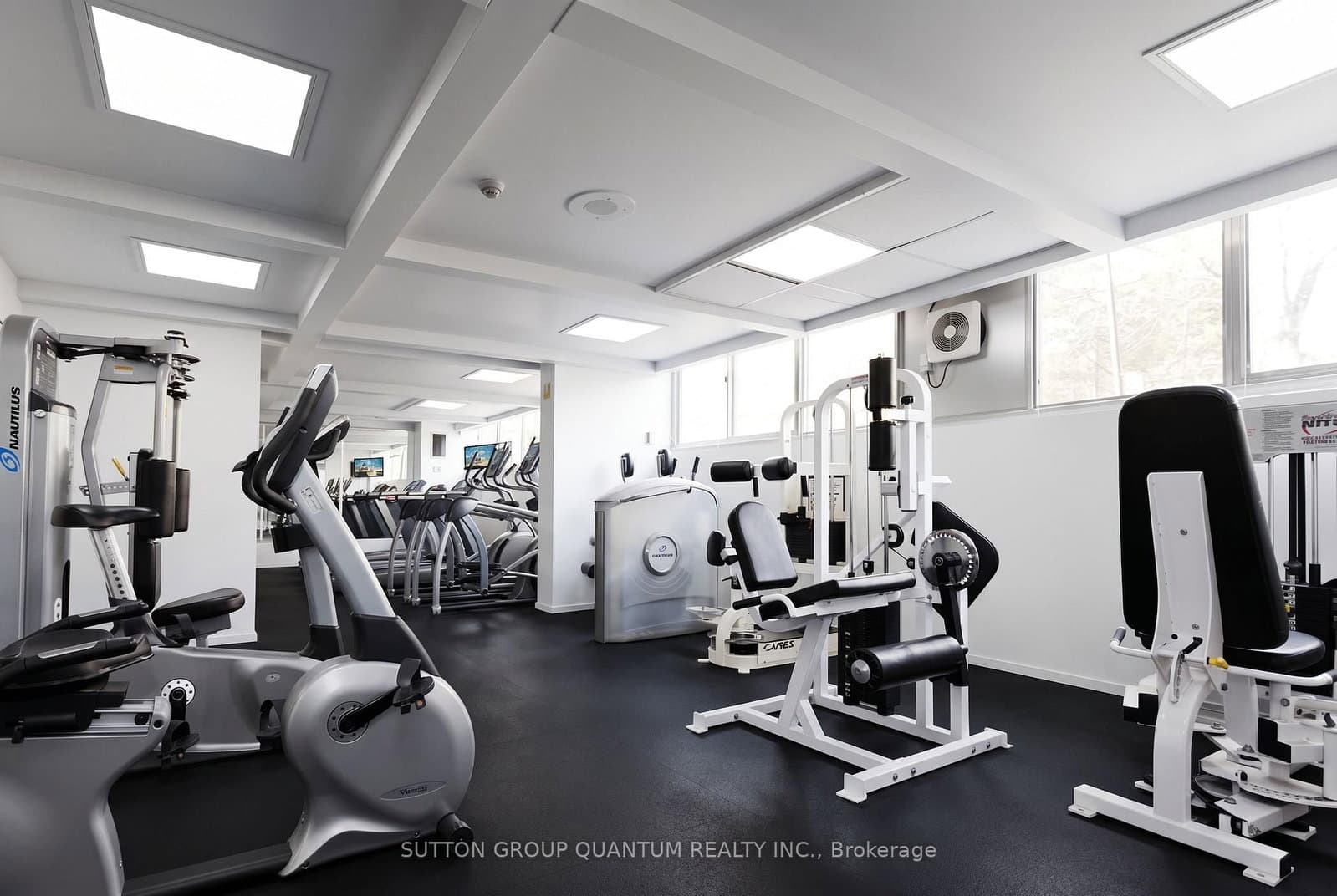 11 Wincott Drive, Unit 1810 thumbnail 30