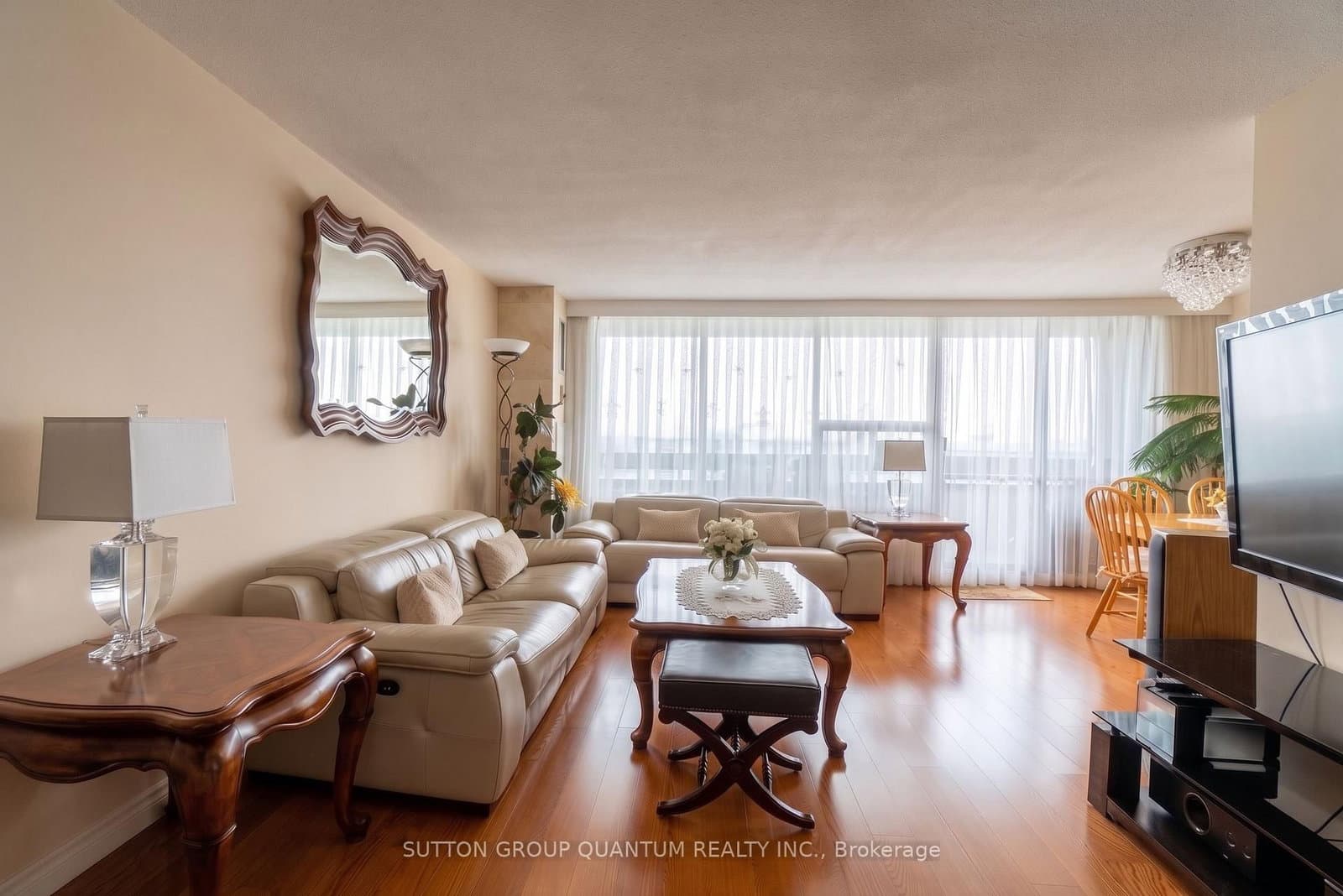 11 Wincott Drive, Unit 1810 thumbnail 4