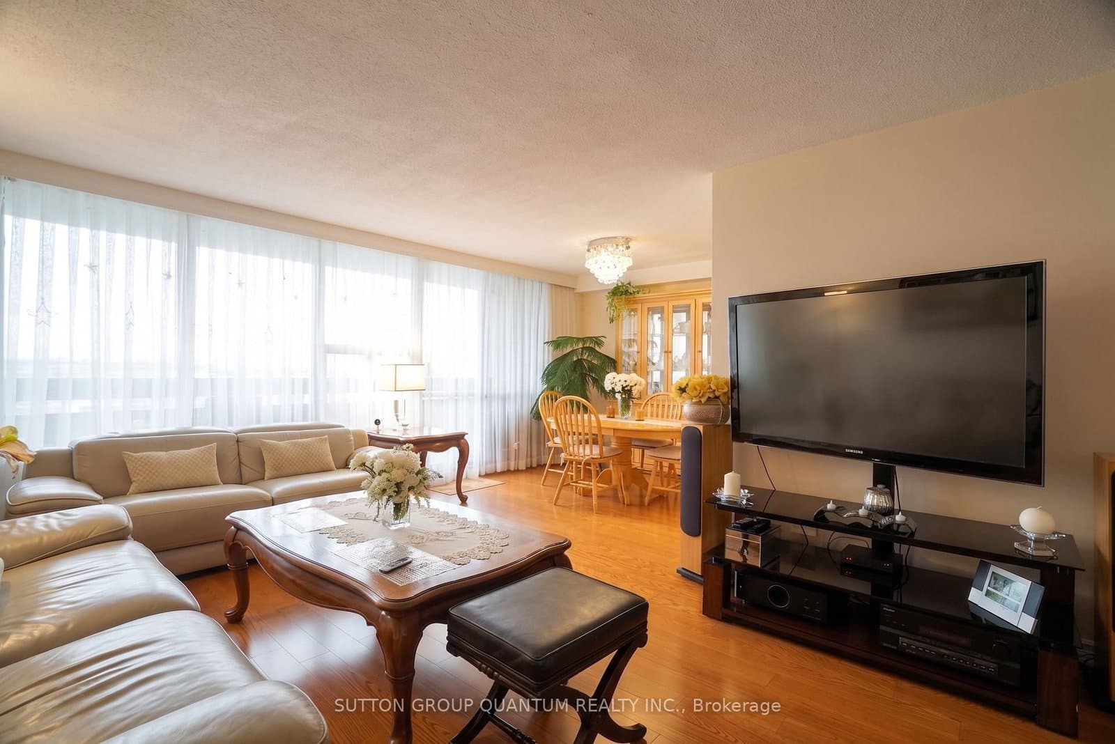 11 Wincott Drive, Unit 1810 thumbnail 5