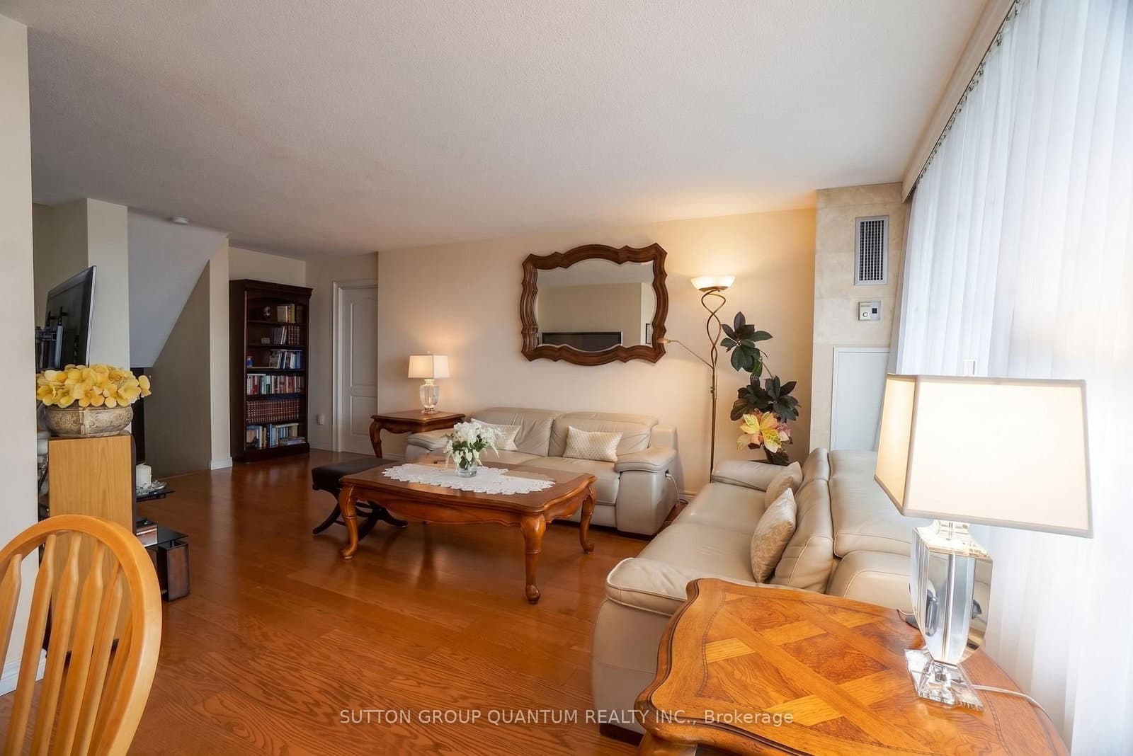 11 Wincott Drive, Unit 1810 thumbnail 7