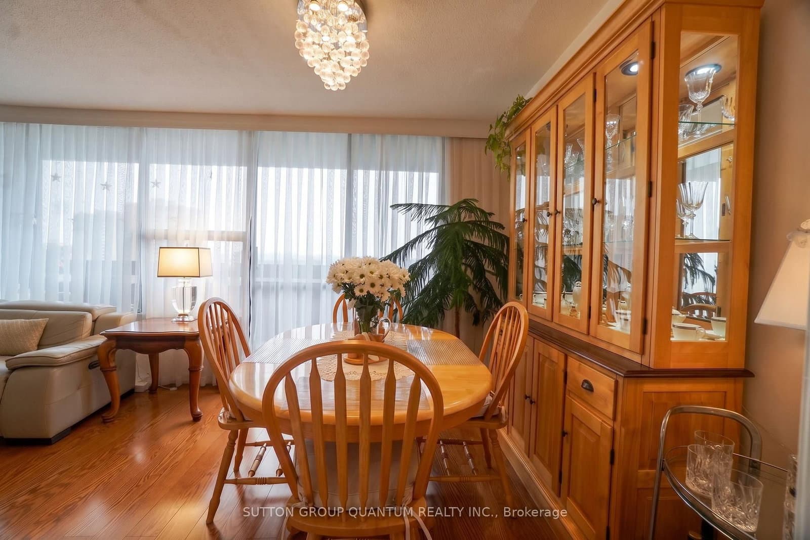 11 Wincott Drive, Unit 1810 thumbnail 9