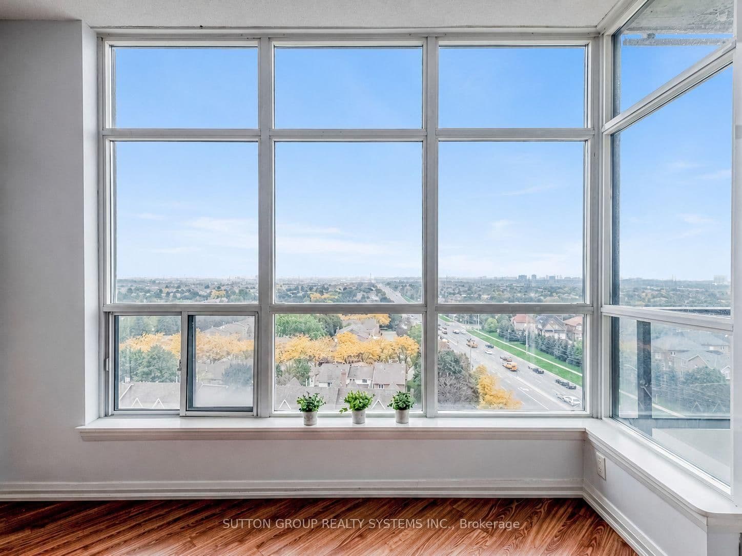 220 Forum Drive, Unit 913 thumbnail 15