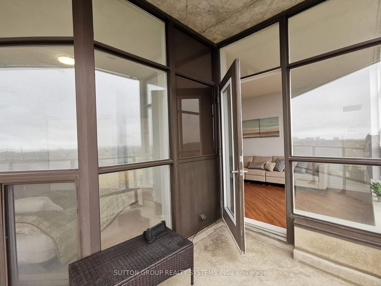 220 Forum Drive, Unit 913 thumbnail 17