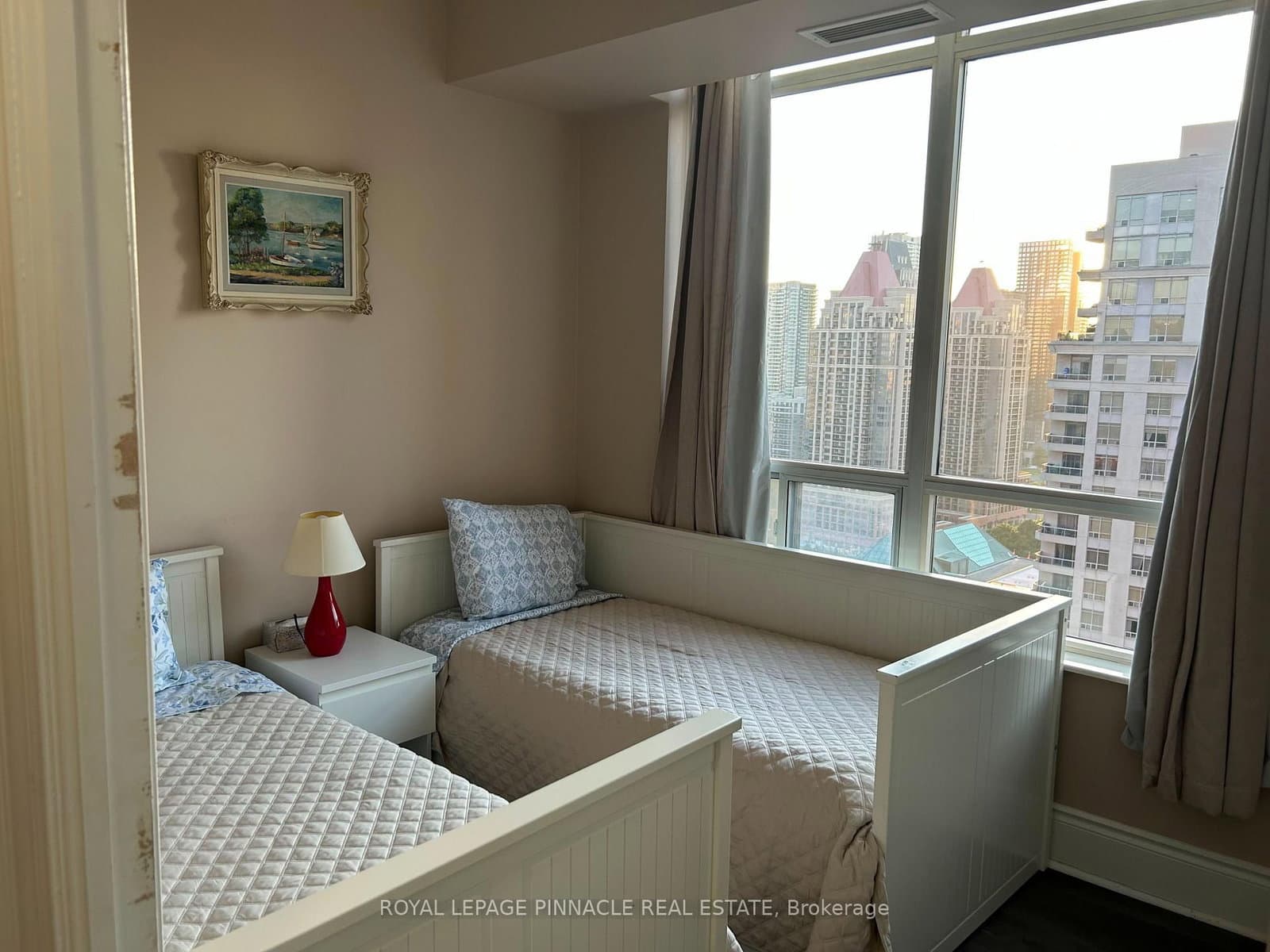 3880 Duke of York Boulevard, Unit 2801 thumbnail 27