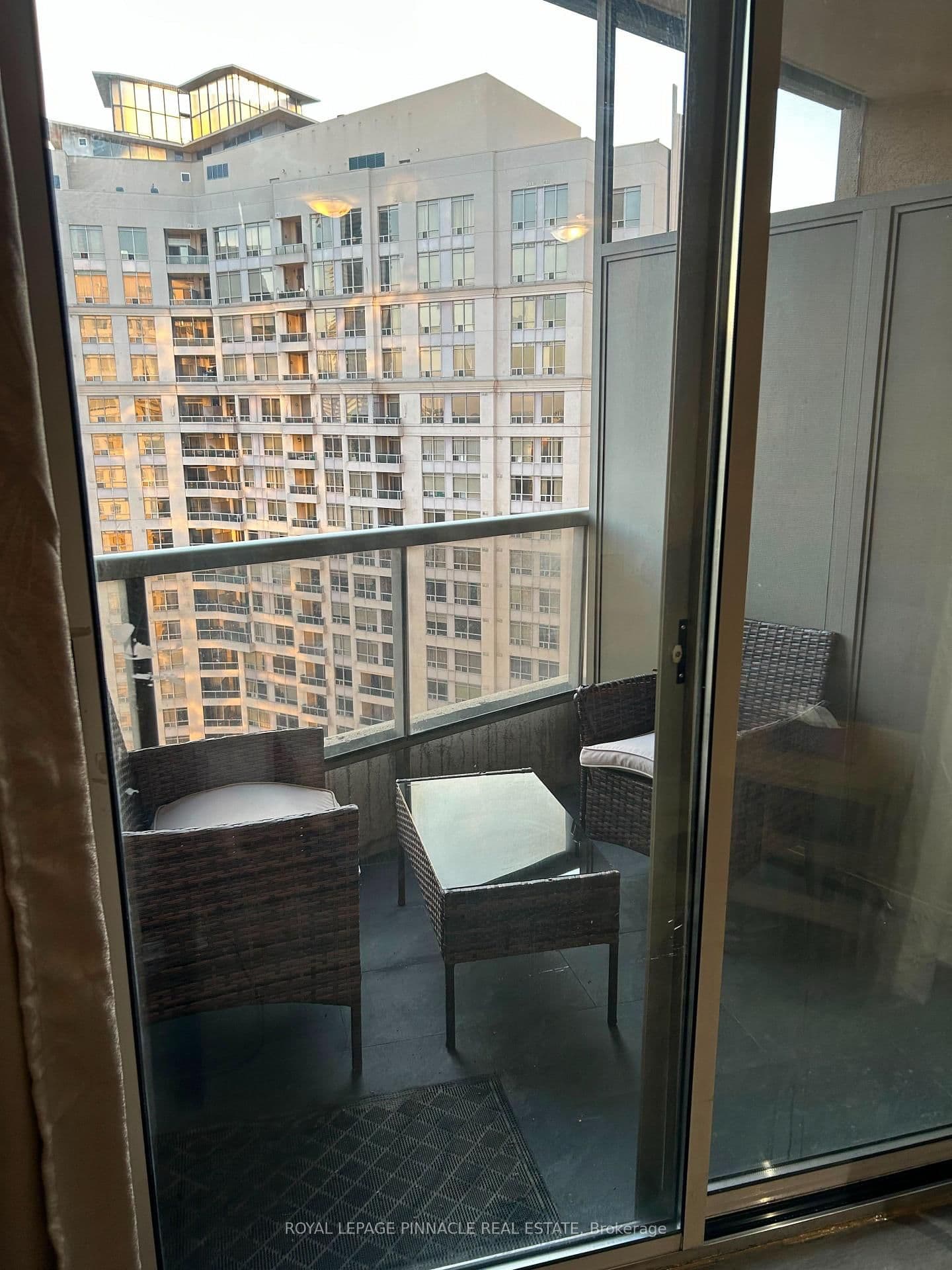 3880 Duke of York Boulevard, Unit 2801 thumbnail 22