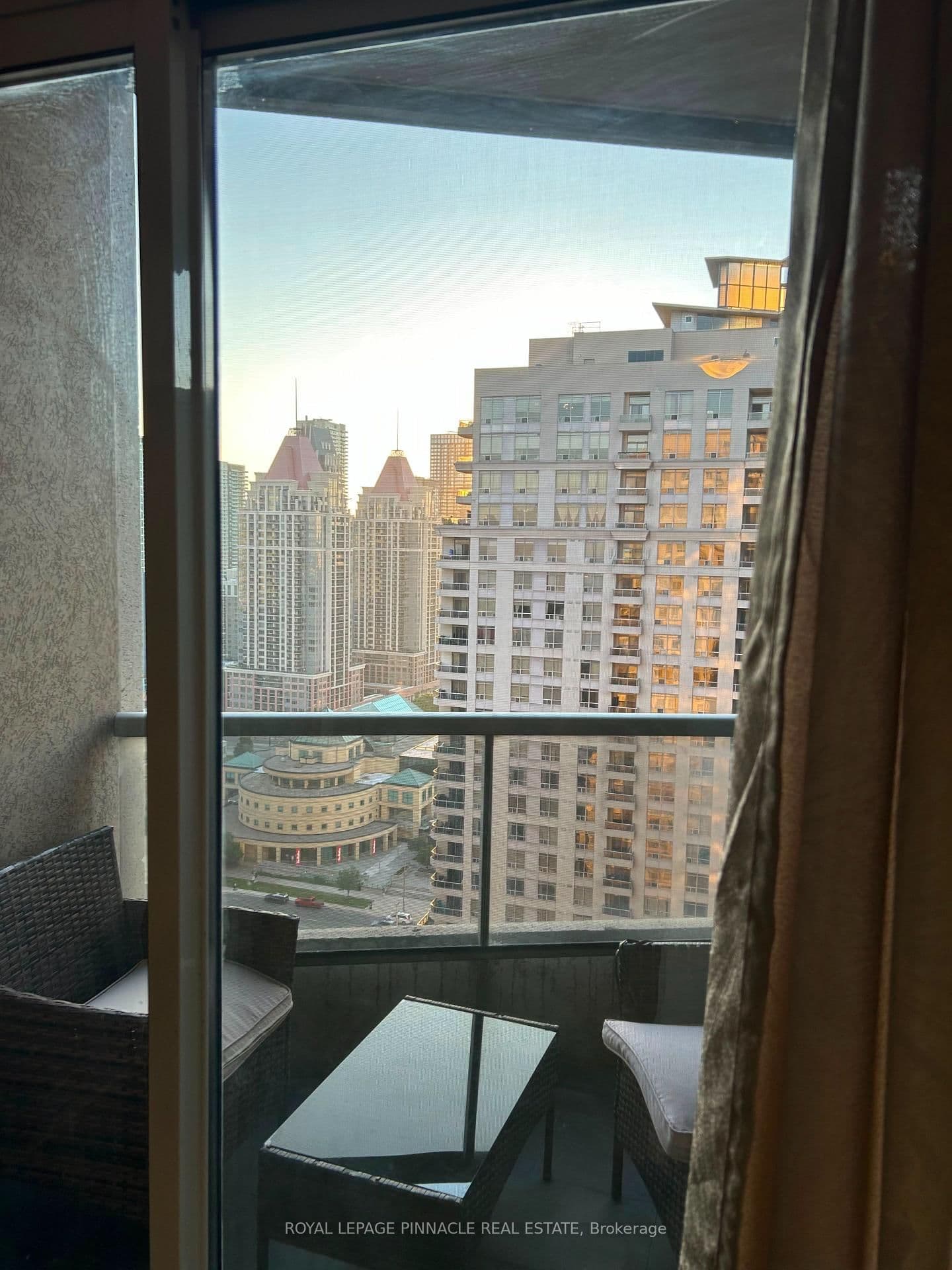 3880 Duke of York Boulevard, Unit 2801 thumbnail 23