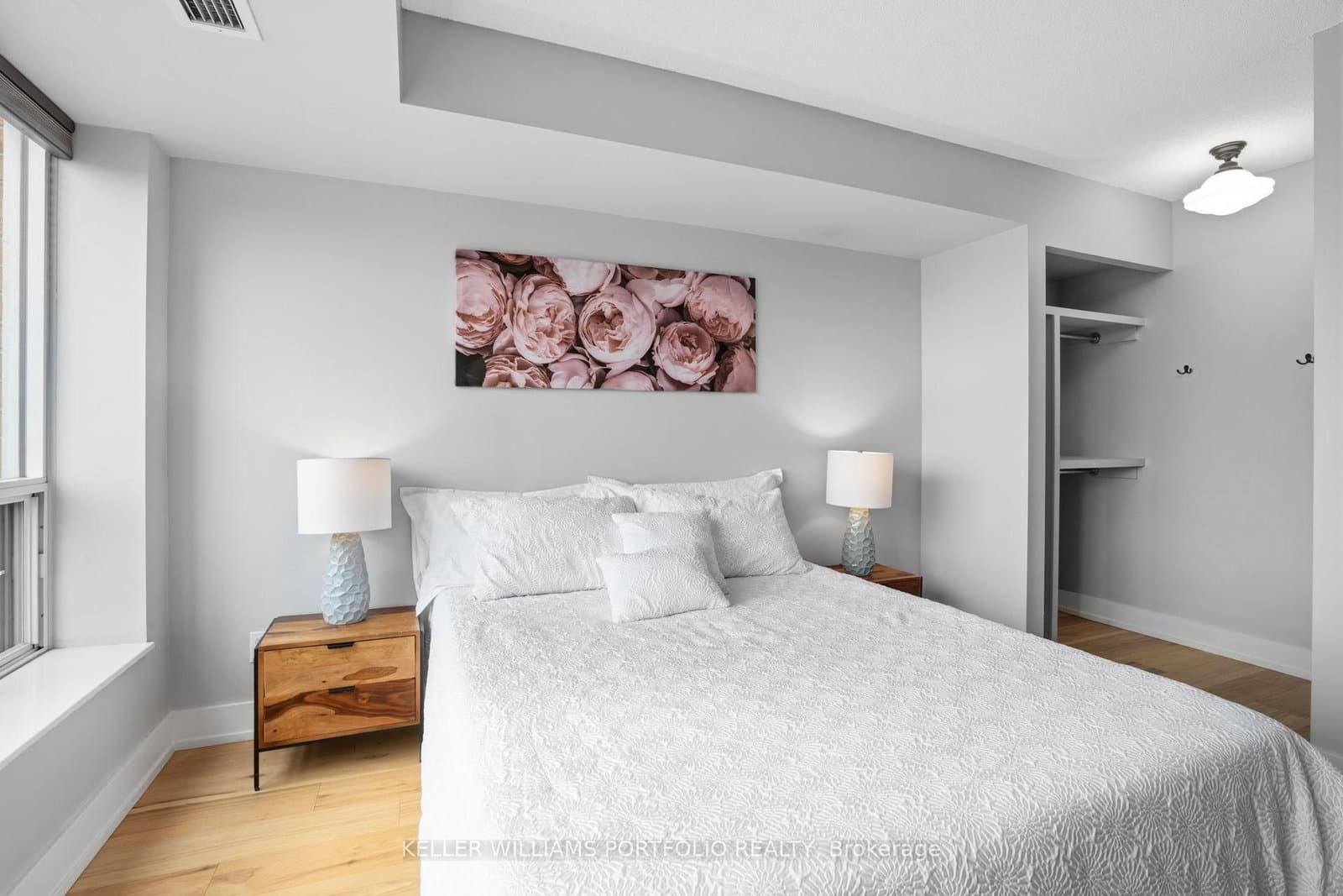 190 Manitoba Street, Unit 802 thumbnail 18