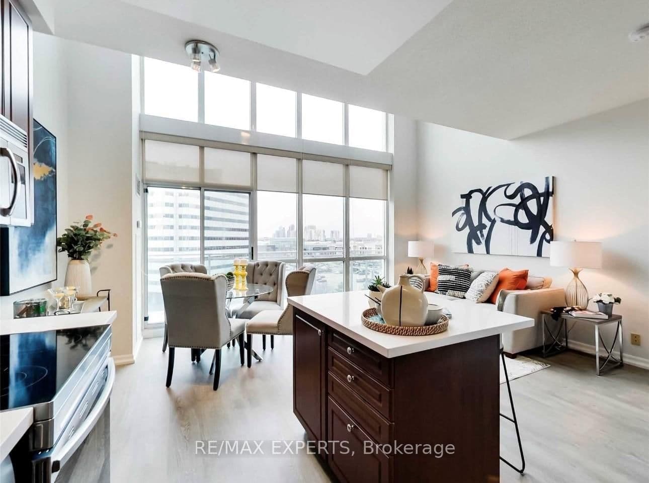 220 Burnhamthorpe Road W, Unit 722 thumbnail 11