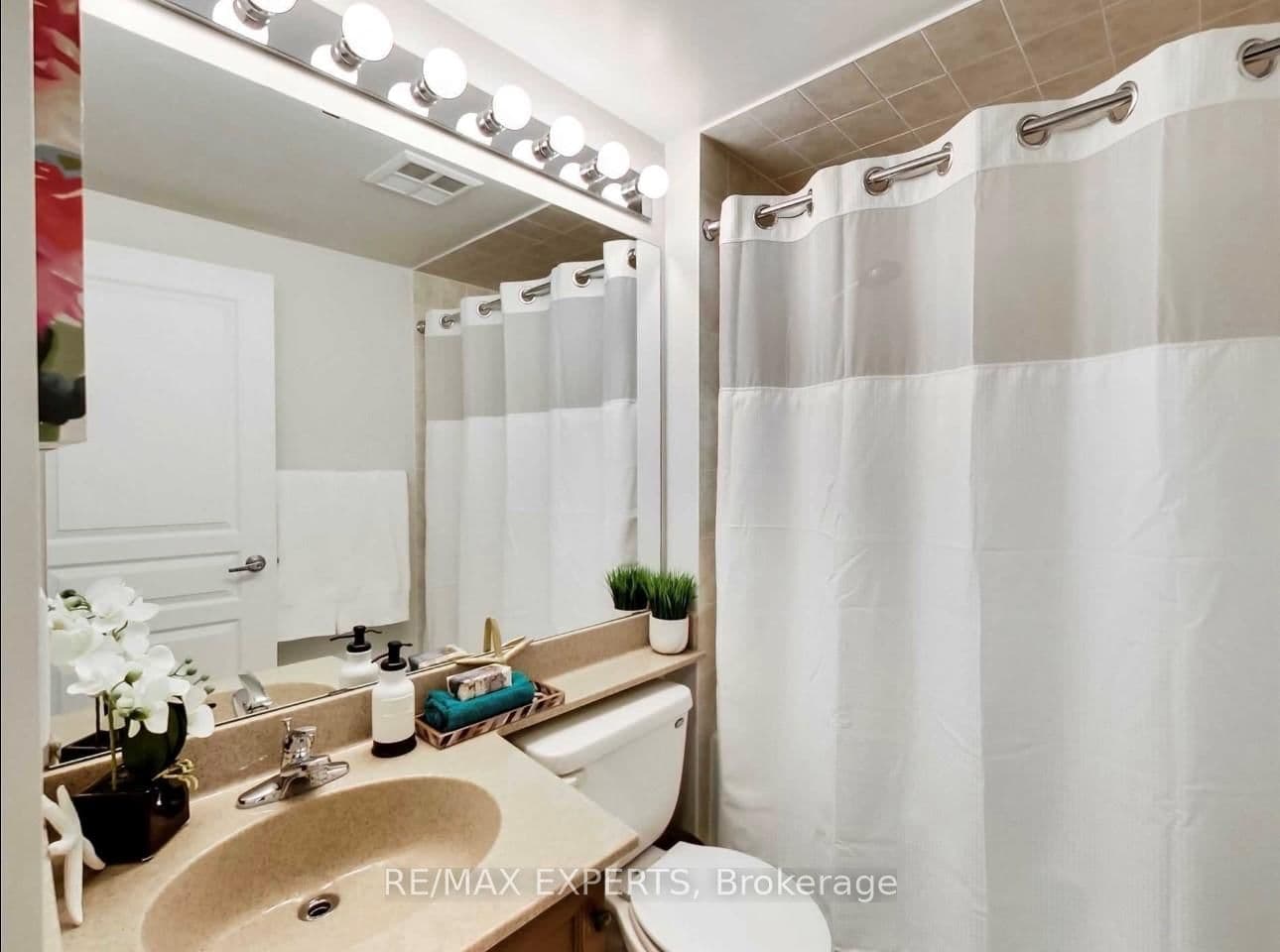 220 Burnhamthorpe Road W, Unit 722 thumbnail 21
