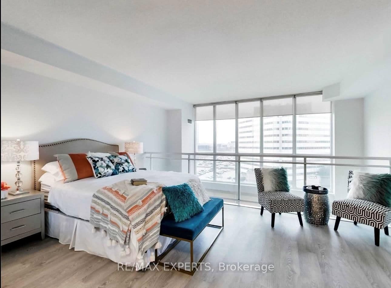 220 Burnhamthorpe Road W, Unit 722 thumbnail 22