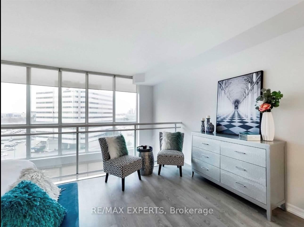 220 Burnhamthorpe Road W, Unit 722 thumbnail 23