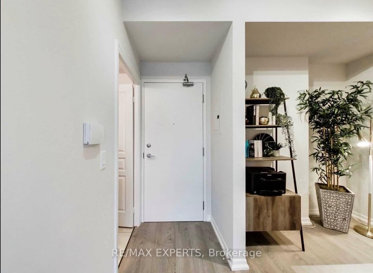 220 Burnhamthorpe Road W, Unit 722 thumbnail 28