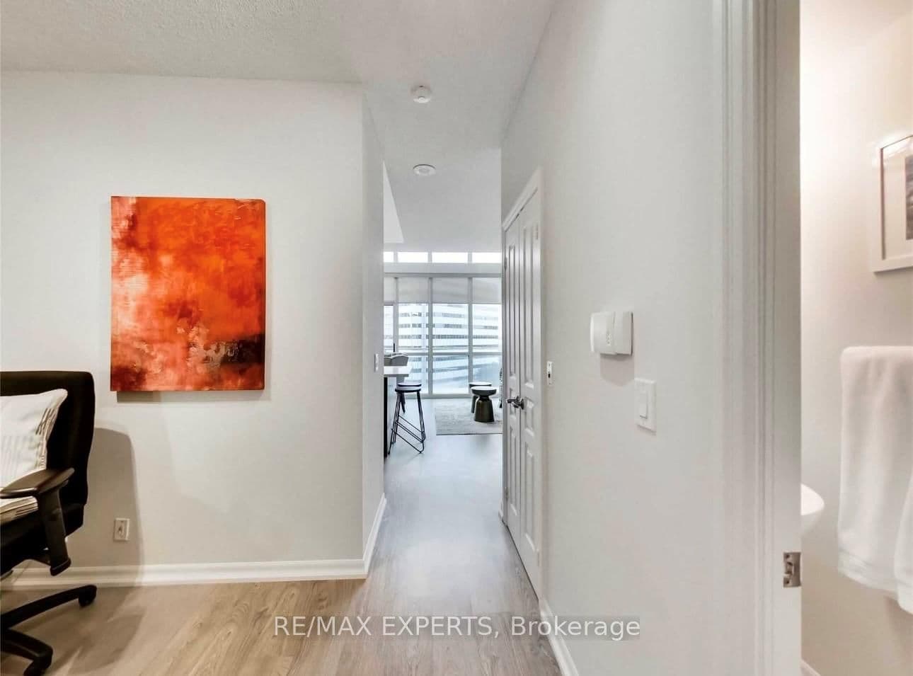 220 Burnhamthorpe Road W, Unit 722 thumbnail 29