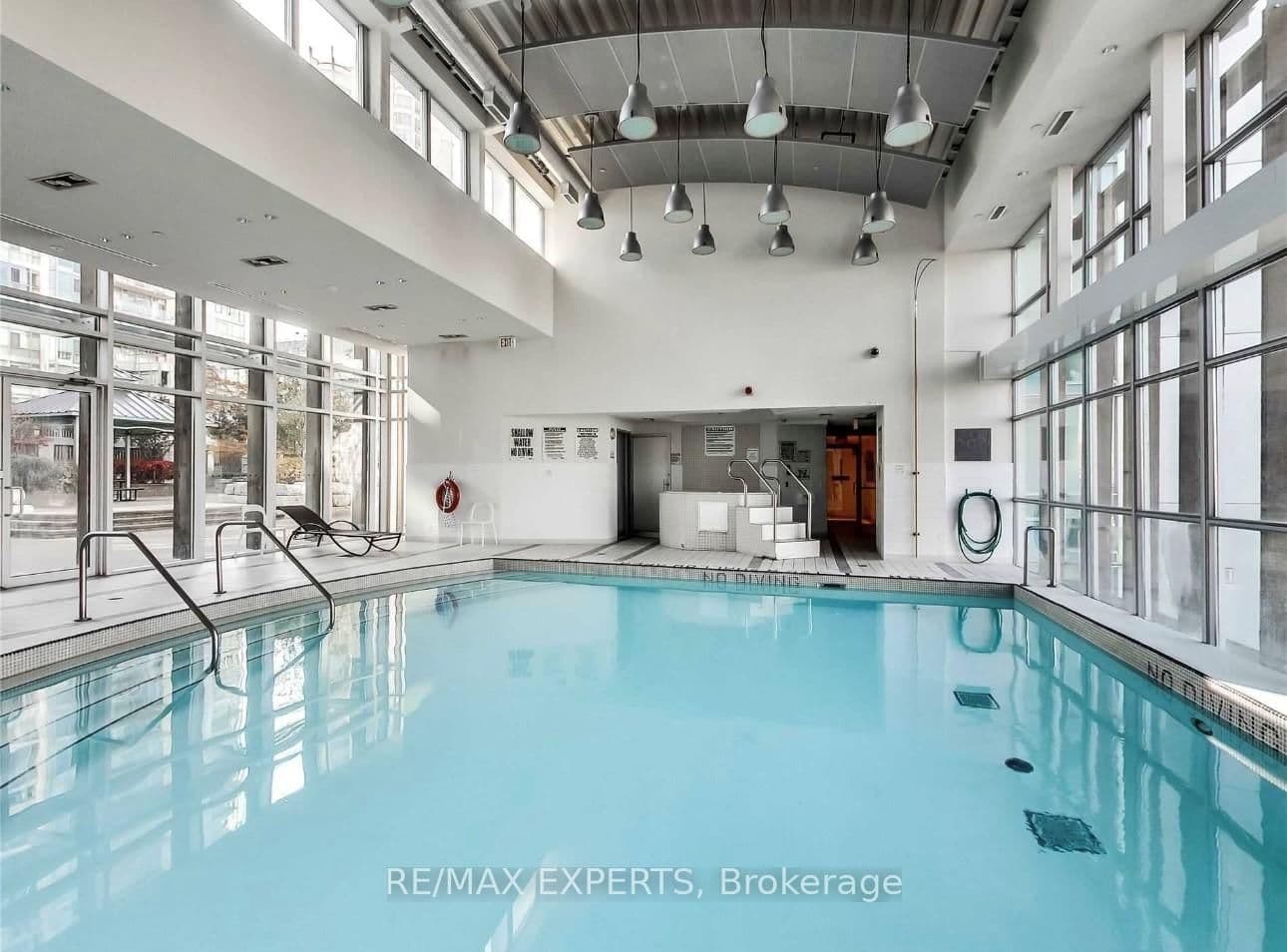 220 Burnhamthorpe Road W, Unit 722 thumbnail 33
