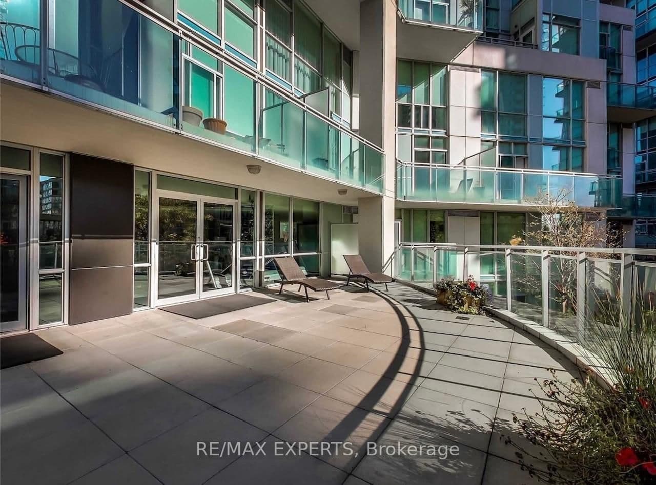 220 Burnhamthorpe Road W, Unit 722 thumbnail 36